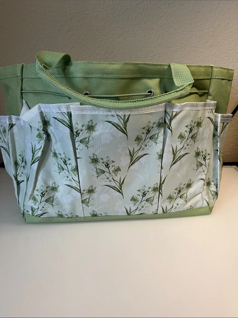 #BAG2 Green/White Floral Craft Bag - Picture 1 of 1